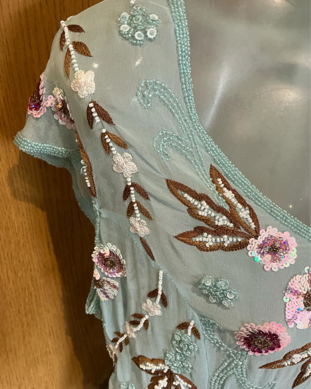 Aftershock Gloria Tea Top